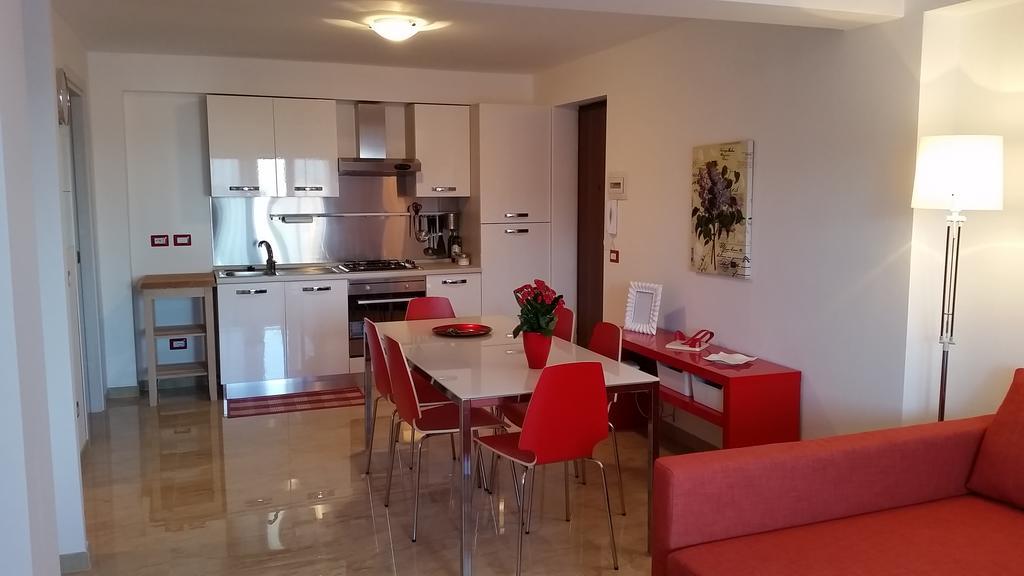 Baia Giardini Apartments المظهر الخارجي الصورة